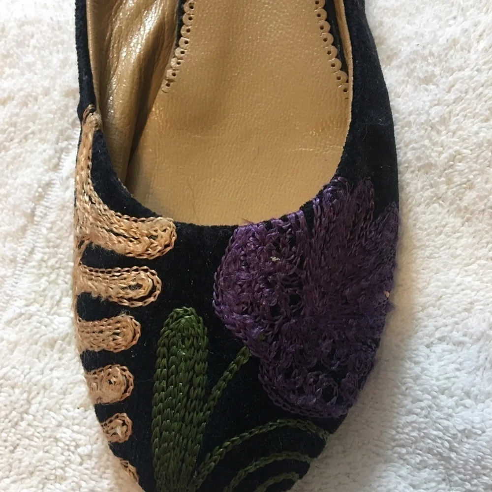 Hand-Embroidered Black Floral Flats